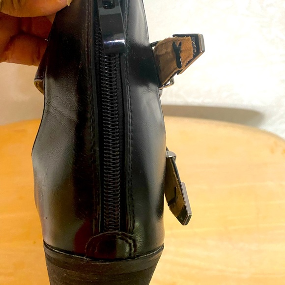 Shoes - Picture 3 of 5